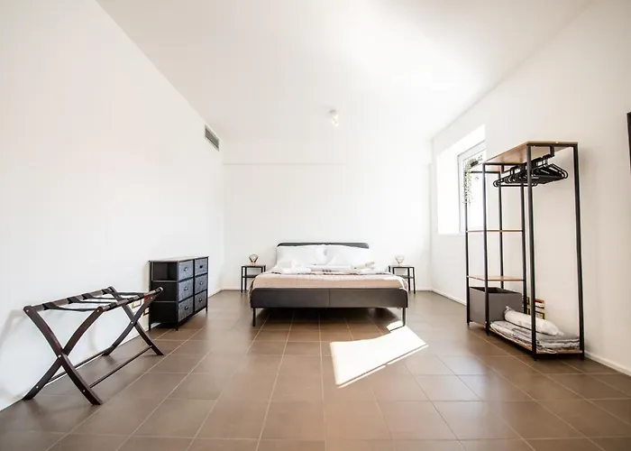 350 M Dalla Stazione L Parcheggio Free L Nova Loft Appartement