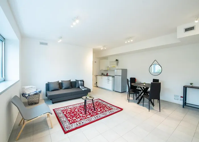 350 M Dalla Stazione L Parcheggio Free L Nova Loft Parme