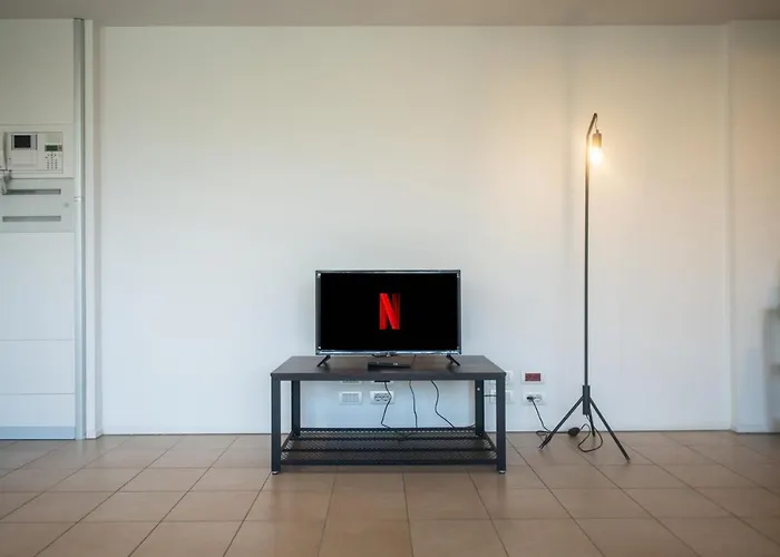 Appartement 350 M Dalla Stazione L Parcheggio Free L Nova Loft Parme