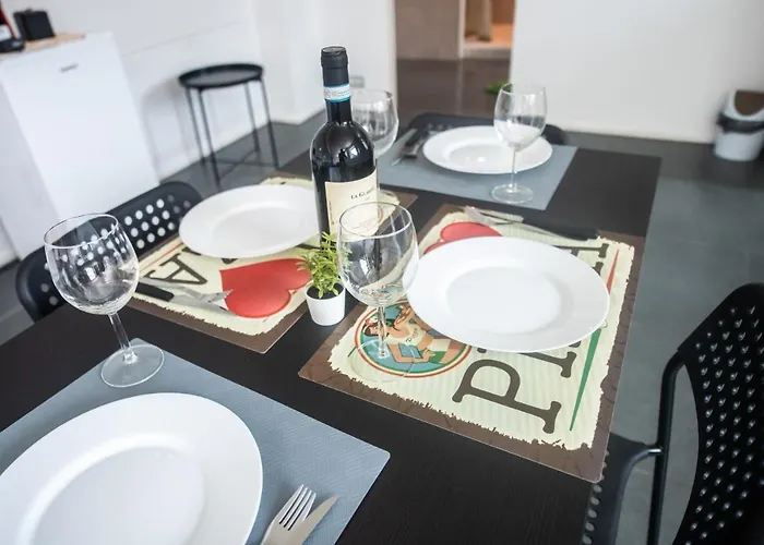 Appartement 350 M Dalla Stazione L Parcheggio Free L Nova Loft Parme