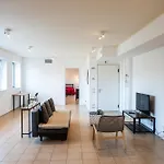 Appartement 350 M Dalla Stazione L Parcheggio Free L Nova Loft