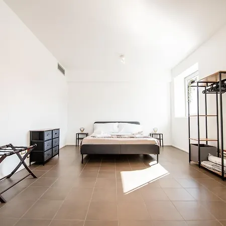 350 M Dalla Stazione L Parcheggio Free L Nova Loft Apartamento