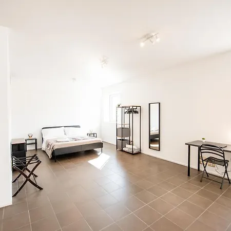 Apartmán 350 M Dalla Stazione L Parcheggio Free L Nova Loft Parma
