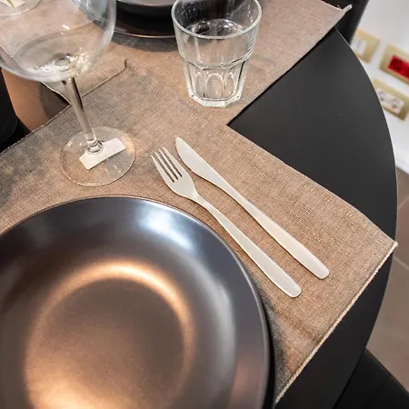 350 M Dalla Stazione L Parcheggio Free L Nova Loft Lägenhet Parma