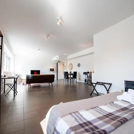 350 M Dalla Stazione L Parcheggio Free L Nova Loft Parma