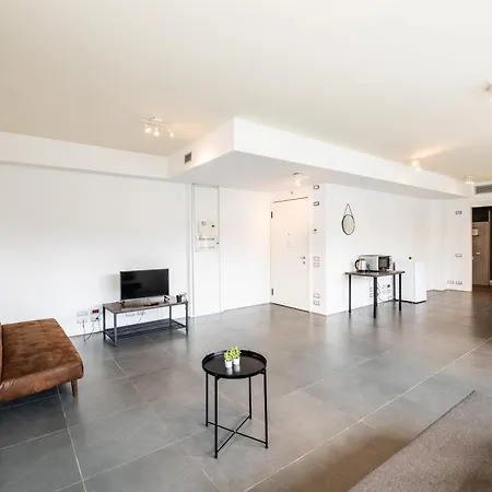 Appartamento 350 M Dalla Stazione L Parcheggio Free L Nova Loft *