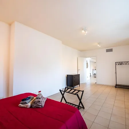 Apartmán 350 M Dalla Stazione L Parcheggio Free L Nova Loft Parma