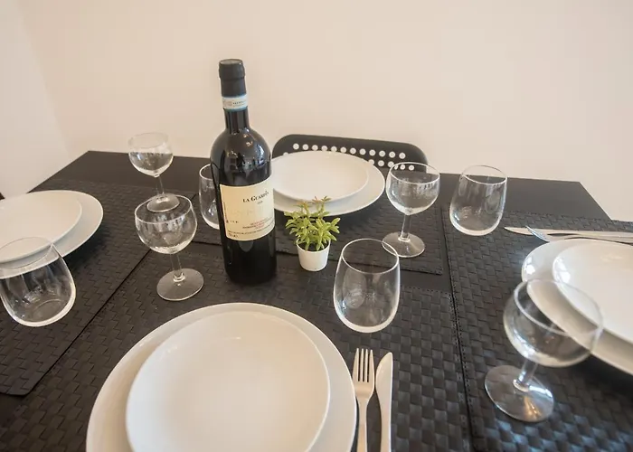 Apartment 350 M Dalla Stazione L Parcheggio Free L Nova Loft